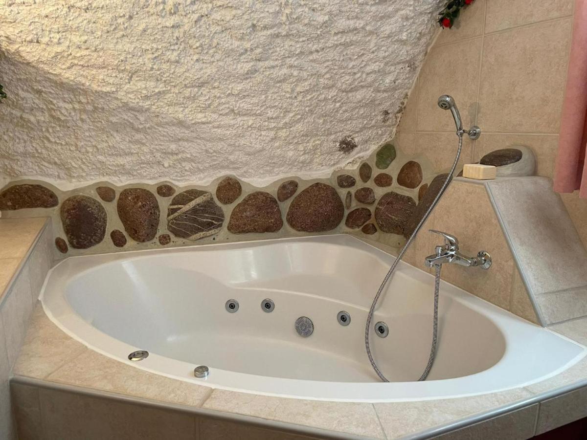 Casa Job - Gasthaus - Sauna, Whirlpool - Trun Dış mekan fotoğraf