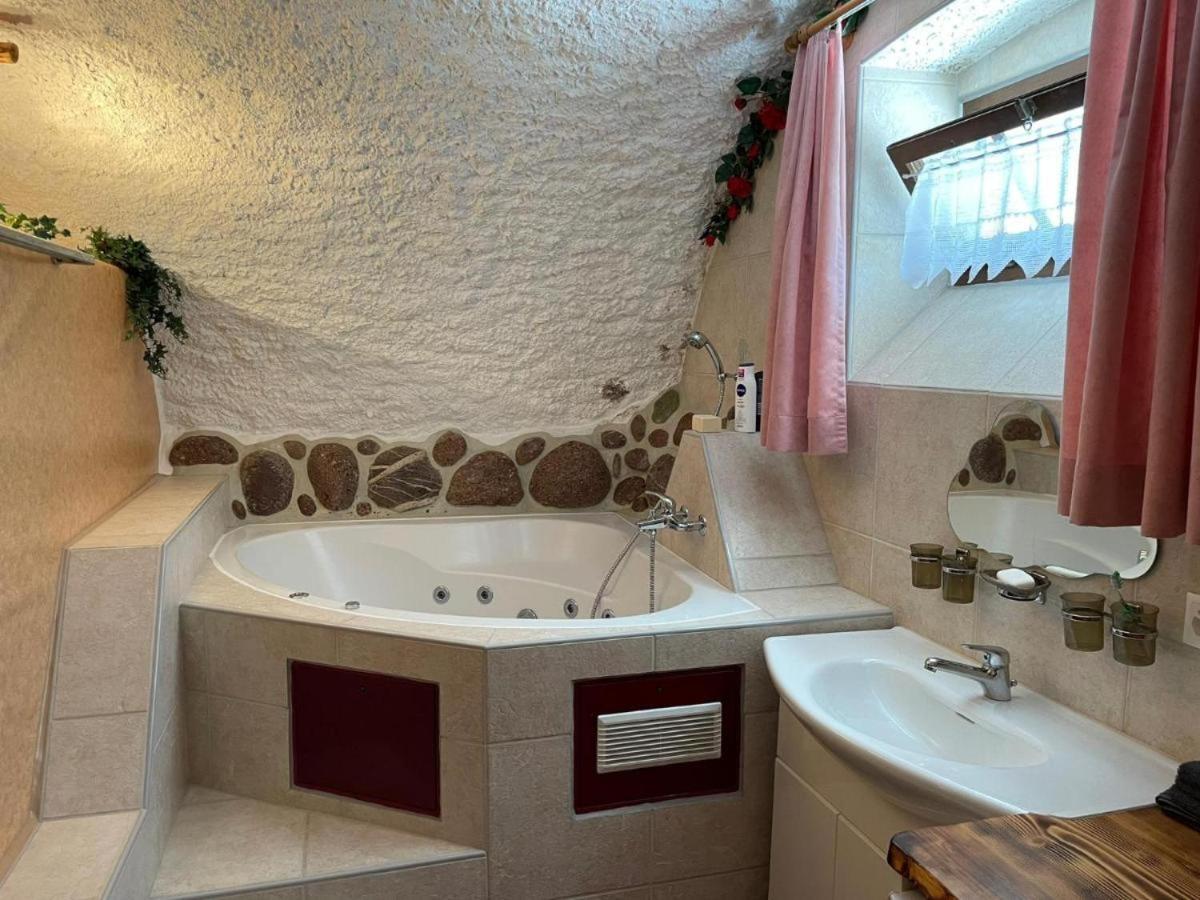 Casa Job - Gasthaus - Sauna, Whirlpool - Trun Oda fotoğraf