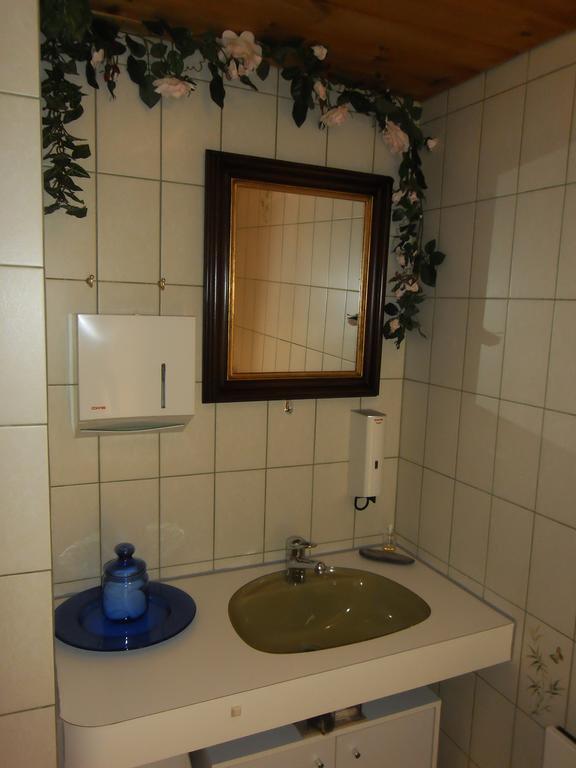Casa Job - Gasthaus - Sauna, Whirlpool - Trun Dış mekan fotoğraf